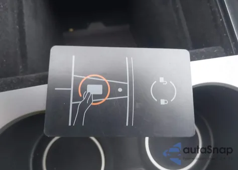 2021 Tesla Model 3 Standard Range Plus Rear-Wheel Drive z USA, uszkodzony, nr VIN 5YJ3E1EA2MF092676